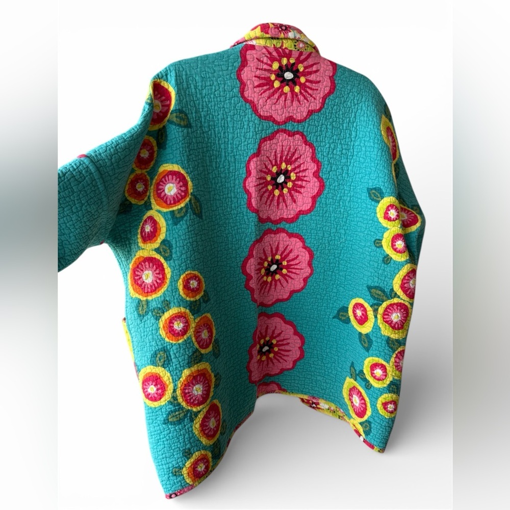 Upcycled Quilt Coat • Handmade • S/M • One of a Kind • Slow Fashion - Picture 2 of 12